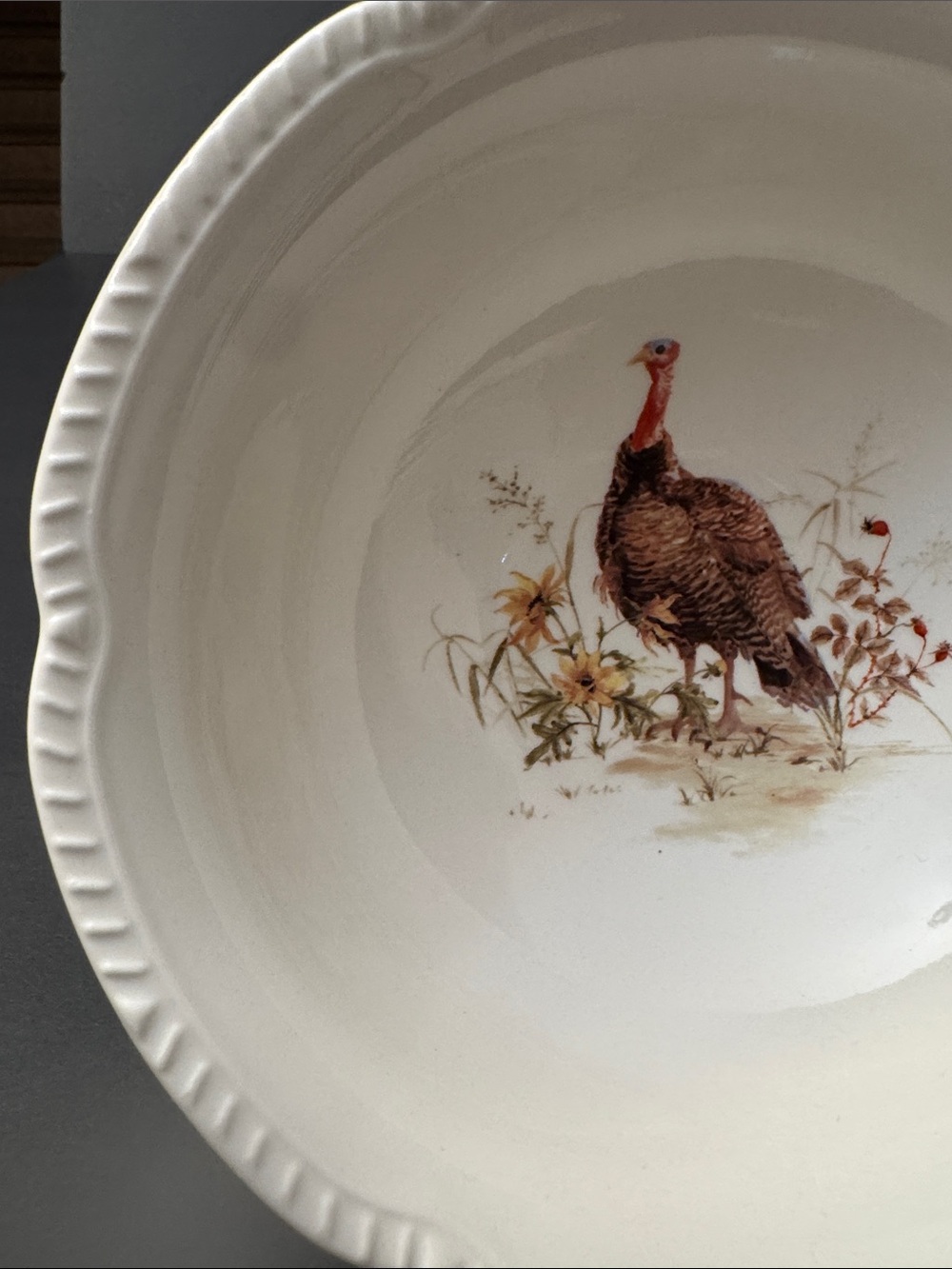 NWOT 2pc POTTER'S STUDIO Scalloped Stoneware  Fall Turkey Serving Bowl -8"x3.5"D - Picture 5 of 11
